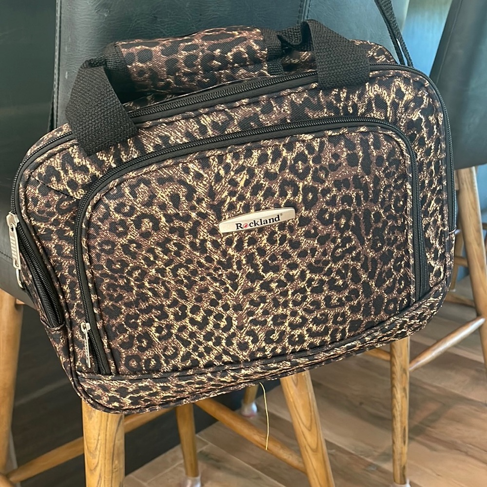 Rockland Travel Tote. Luggage strap. Cheetah / Animal pattern.